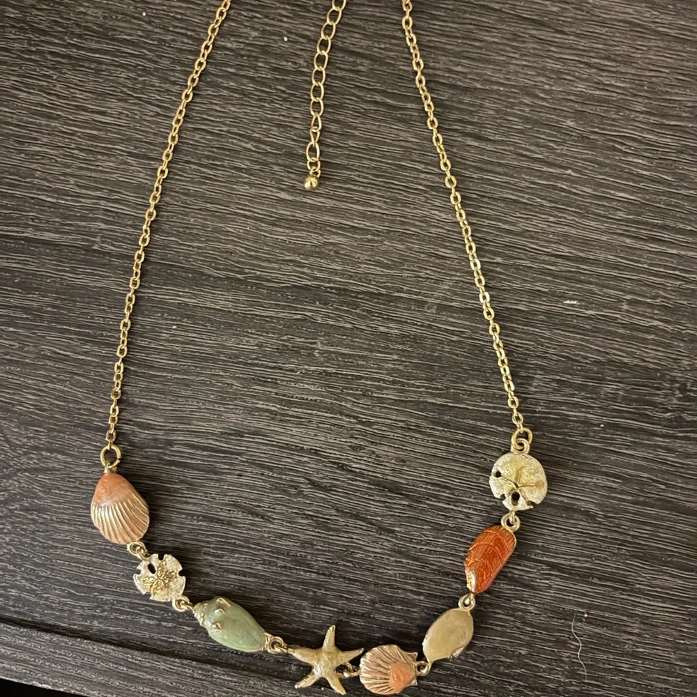 SEASIDE NECKLACE - Picture 2 of 3